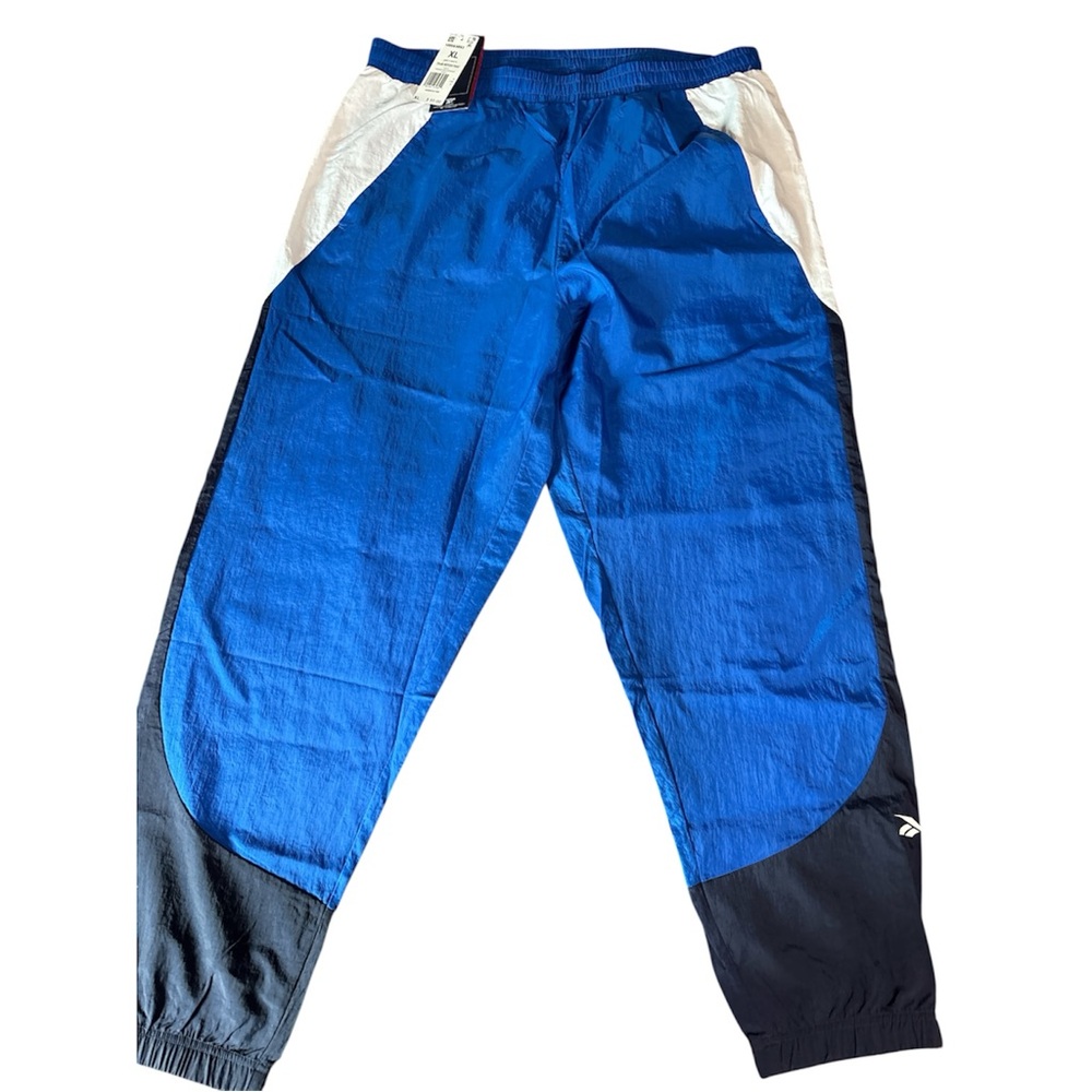 Reebok Men's Blue and Black Joggers #Train Woven Pant